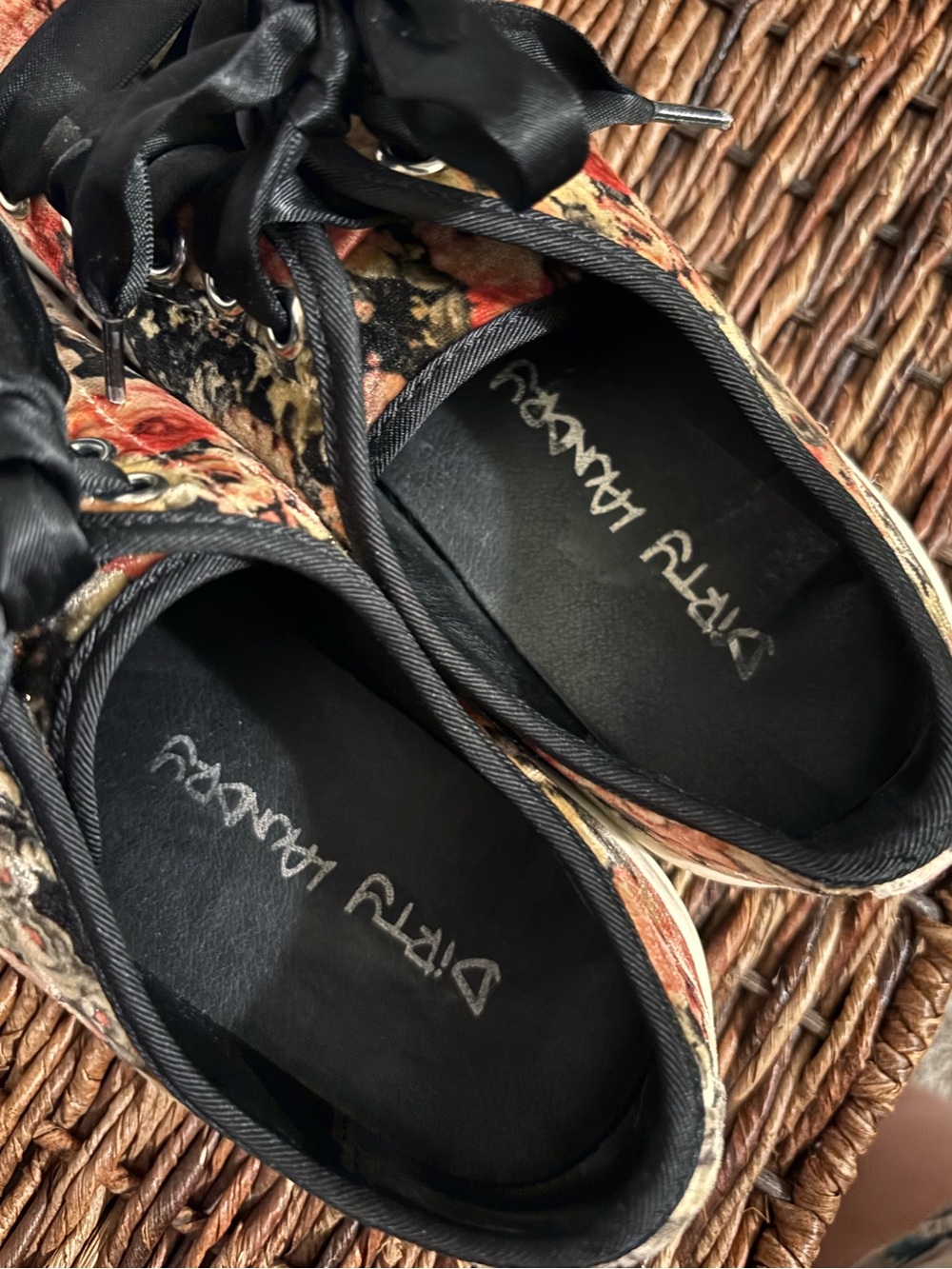 Dirty Laundry Floral Velvet Sneakers | Size 6.5 - Picture 6 of 8